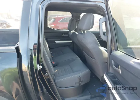 2024 Toyota Tacoma Double Cab z USA, uszkodzony, nr VIN 3TMLB5JN7RM023462